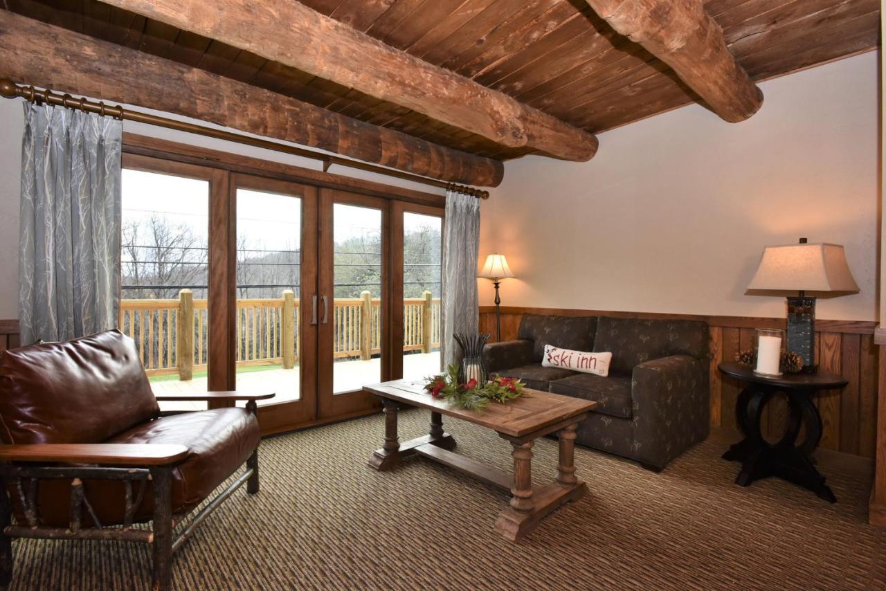 Seven Springs 4*